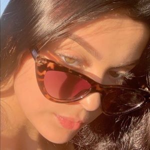 Meet your Posher, Najat